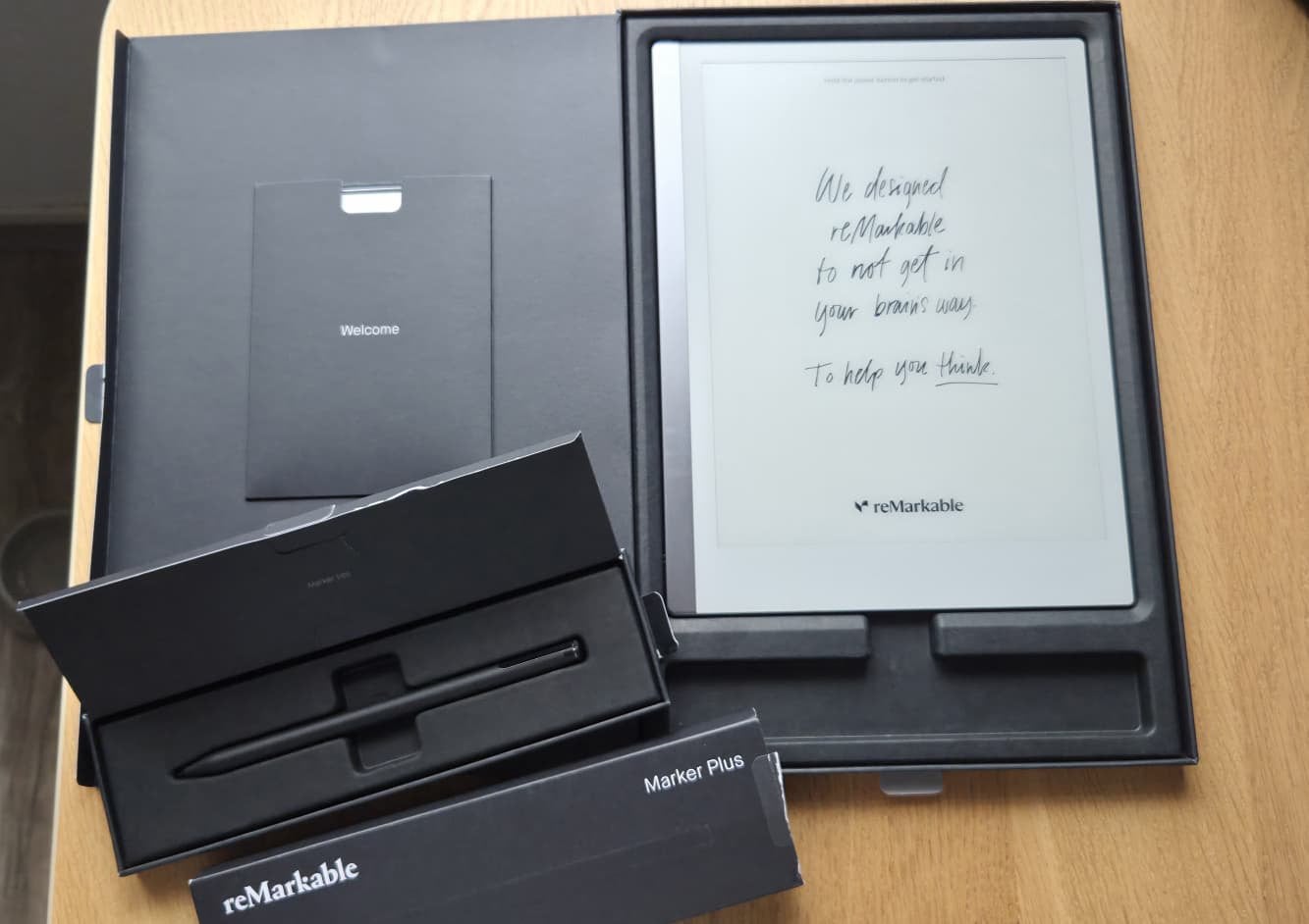 reMarkable 2 Paper Tablet met Marker Plus en Book Folio van, Computers en Software, E-readers, 8 GB, Touchscreen, Ophalen of Verzenden