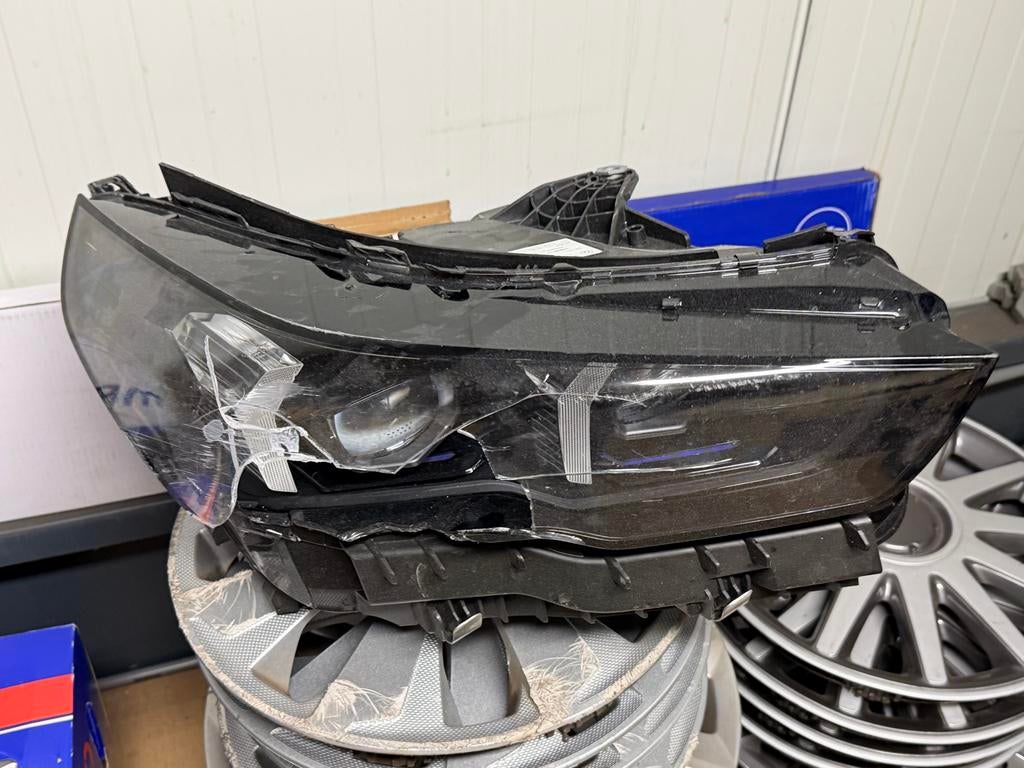 Koplamp rechts LED BMW 5 Serie 2025 - Defect voor onderdelen, Auto-onderdelen, Verlichting, Ophalen of Verzenden, Gebruikt, BMW