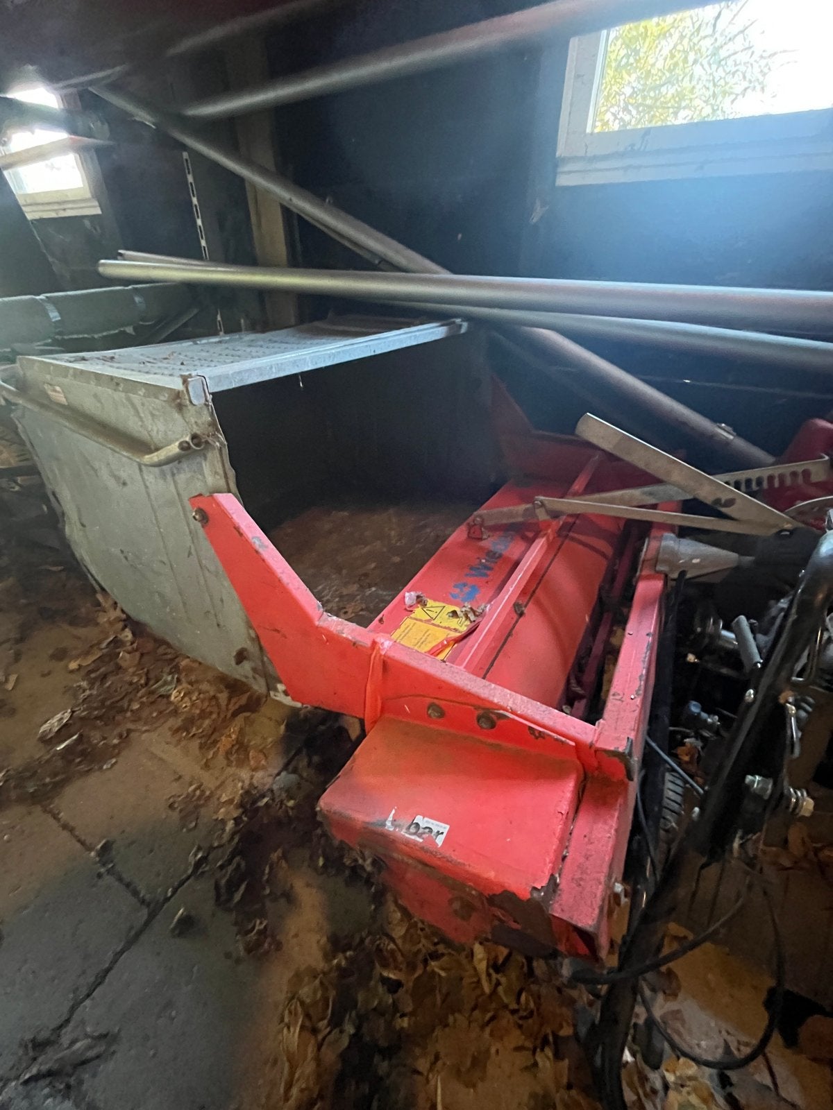 Wiedemann Veegmachine met Opvangbak, Ophalen, Gebruikt