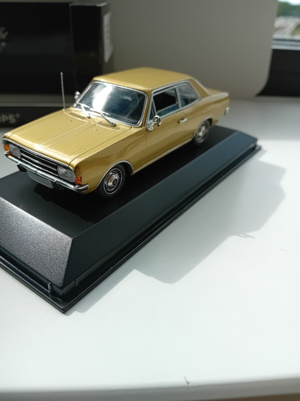 Minichamps Opel Rekord C 1900 L., Hobby en Vrije tijd, Modelauto's | 1:43, Ophalen of Verzenden, Zo goed als nieuw, Auto, MiniChamps