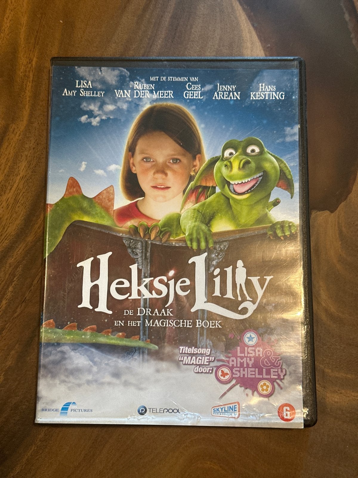Heksje Lilly en de Draak: Het Magische Boek DVD, Alle leeftijden, Nederlands, Zo goed als nieuw, Familie