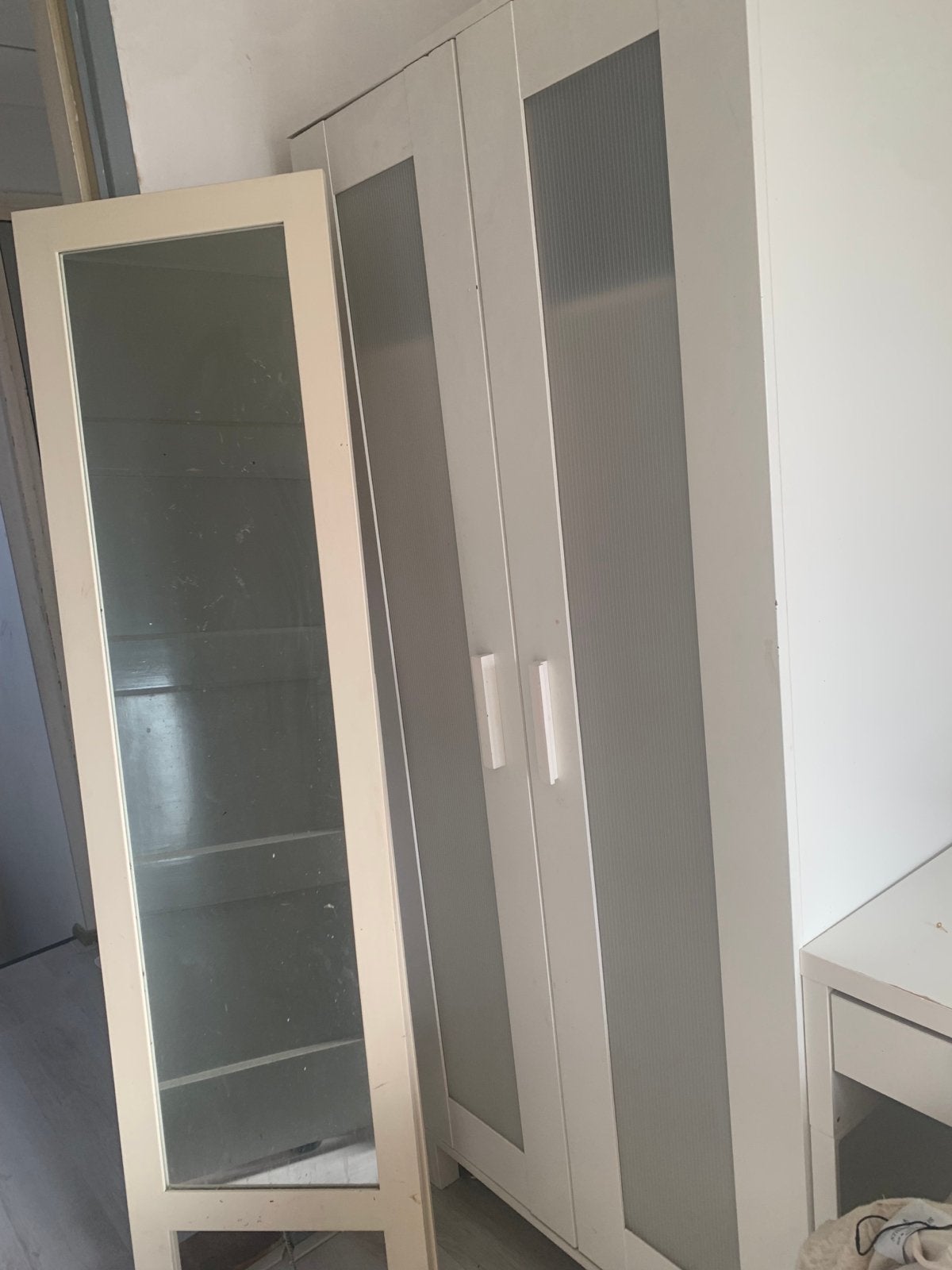 Witte IKEA kledingkast met spiegeldeur, Huis en Inrichting, Ophalen, Gebruikt, 50 tot 100 cm, 150 tot 200 cm
