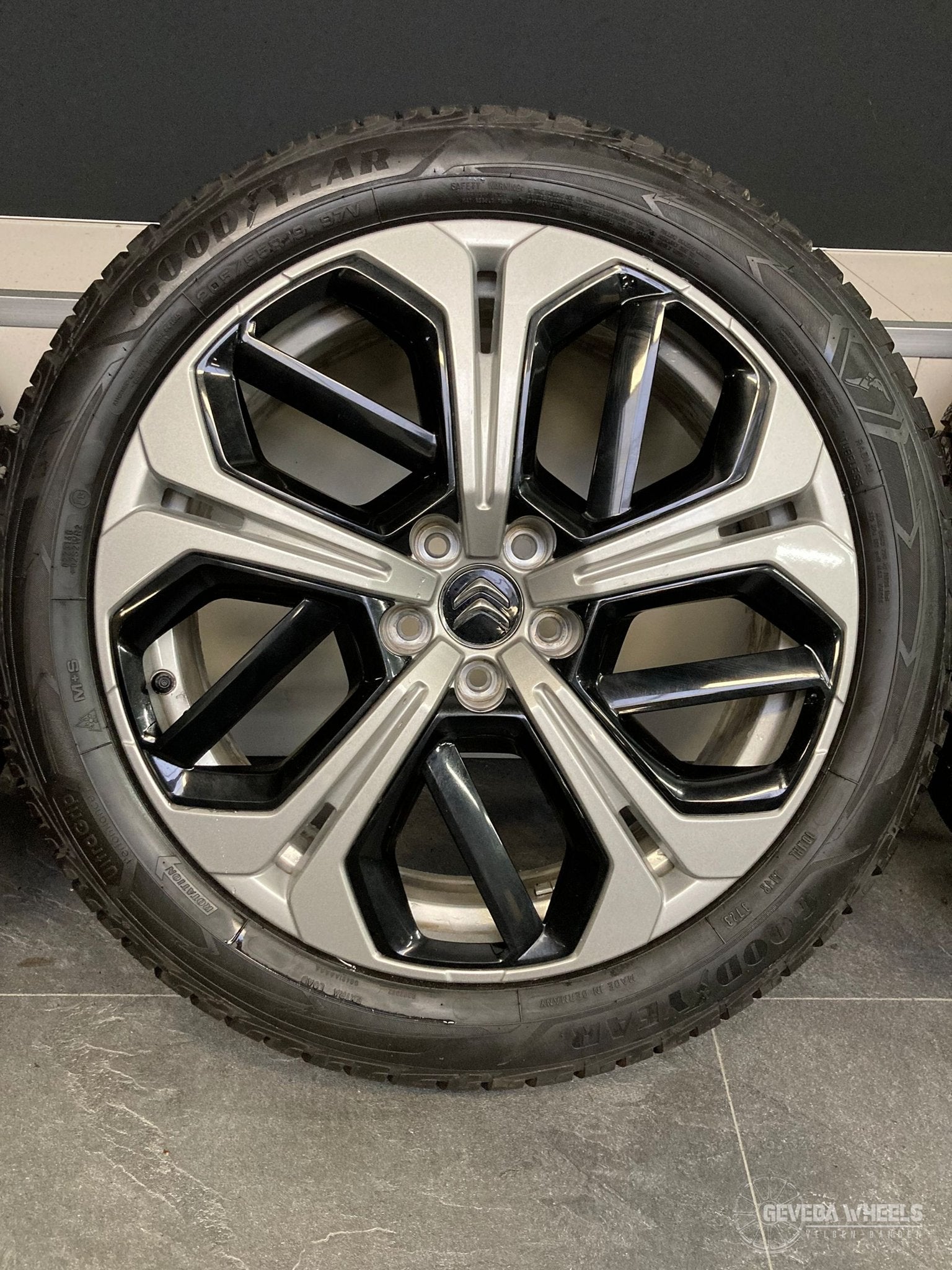 19” originele Citroen C5 X / Aircross velgen + winterbanden, 19 inch, Gebruikt, -, -