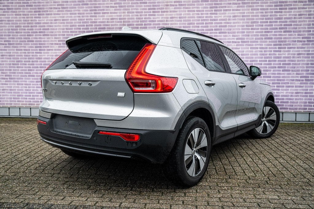 Volvo XC40 Plug-in Hybrid T4 Plus Dark | Panoramadak | Stoel, Auto's, 12 maanden, Stof, Euro 6, 1712 kg