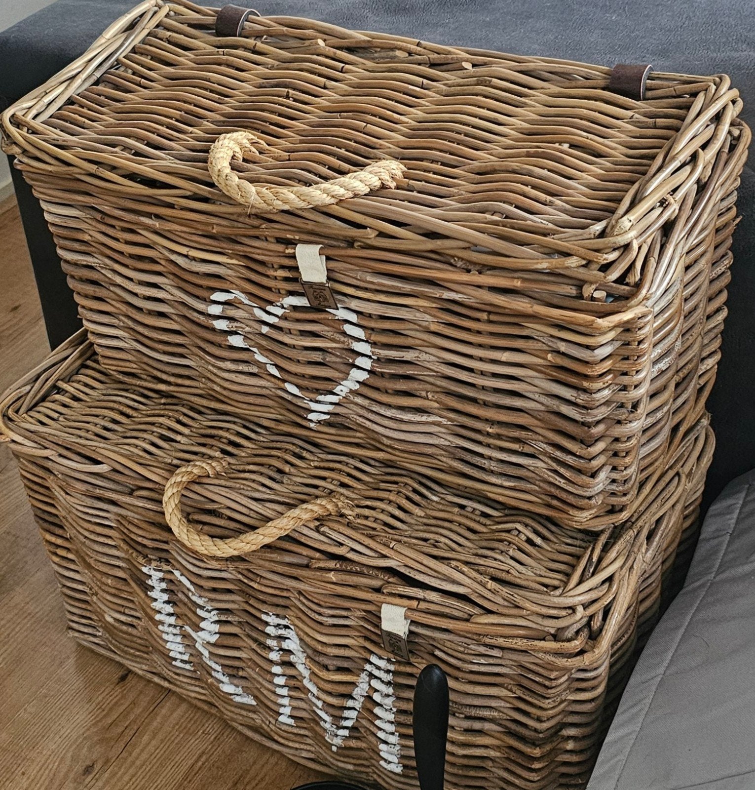 Set van 2 rieten opbergmanden met deksel van Riviera Maison, Gebruikt, Ophalen of Verzenden, Landelijk, Natuurlijk materiaal