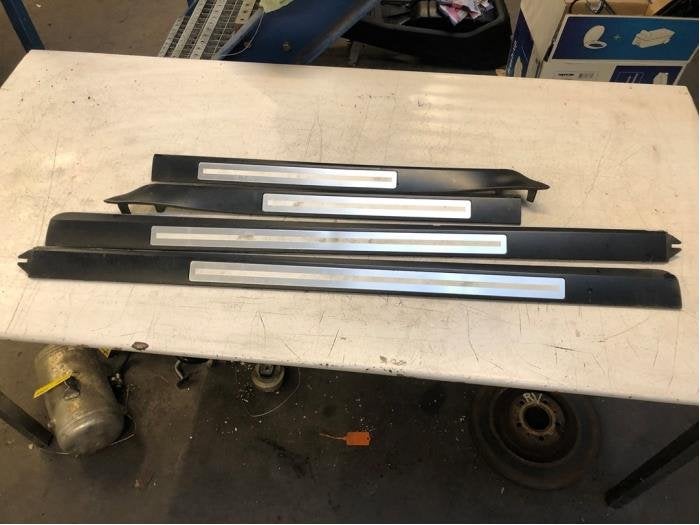 Portierlijst van een Audi A8, Gebruikt, -, -, -