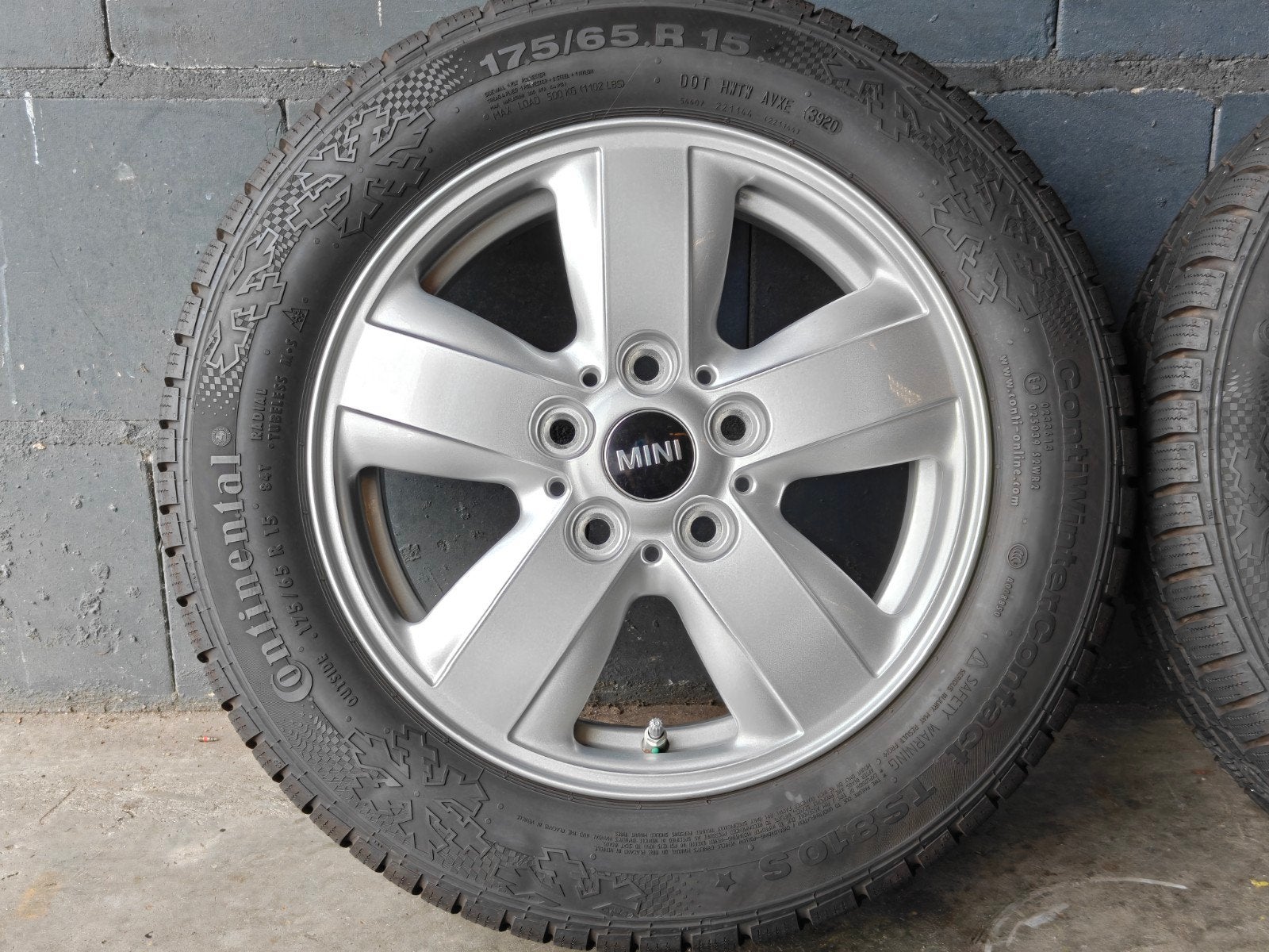 15" Originele Mini Cooper Winterset Continental TPMS, Auto-onderdelen, Ophalen, Gebruikt, 15 inch, 175 mm