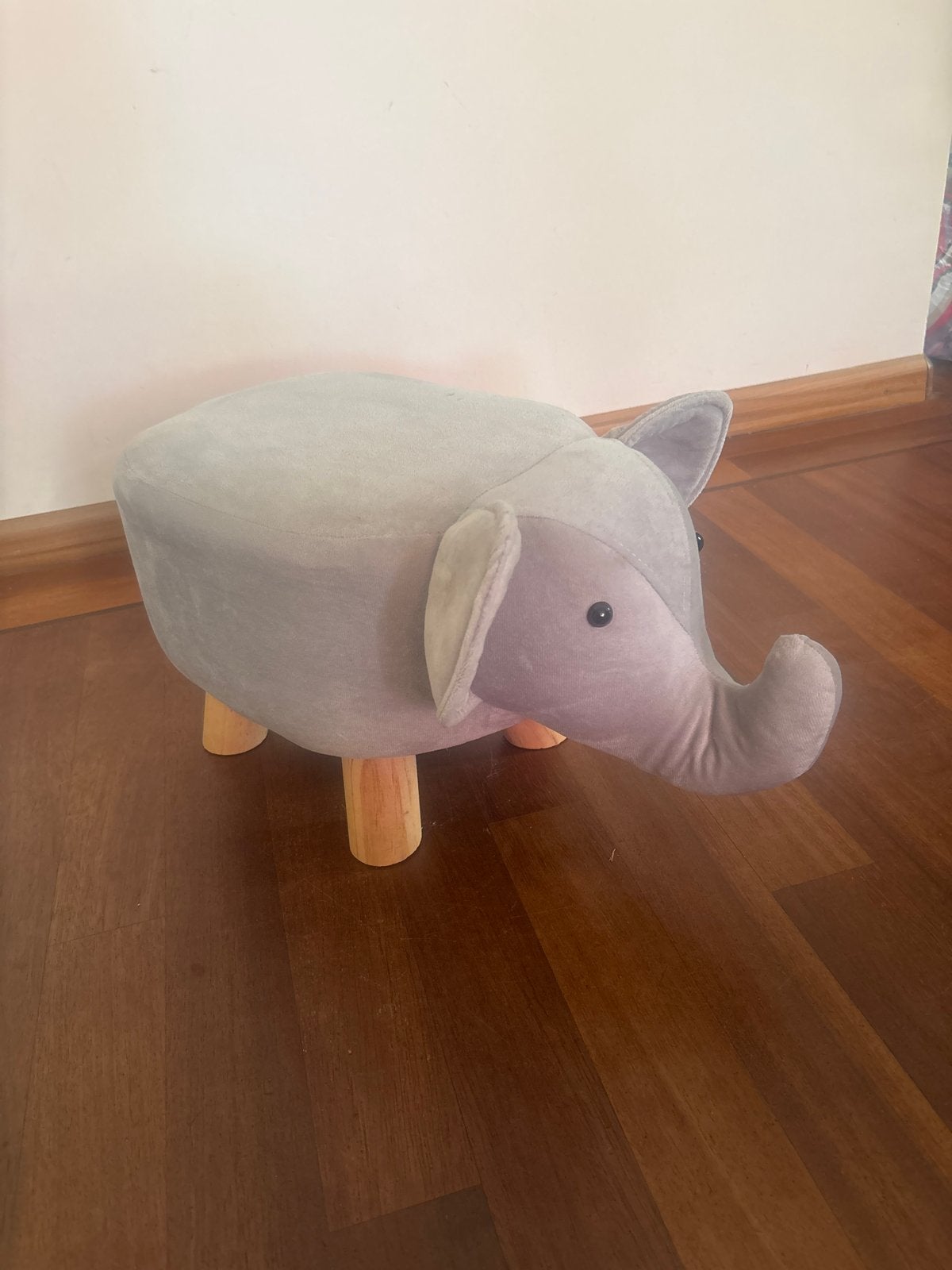 Leuke olifant poef/voetenbankje voor kinderkamer, Ophalen, Zo goed als nieuw