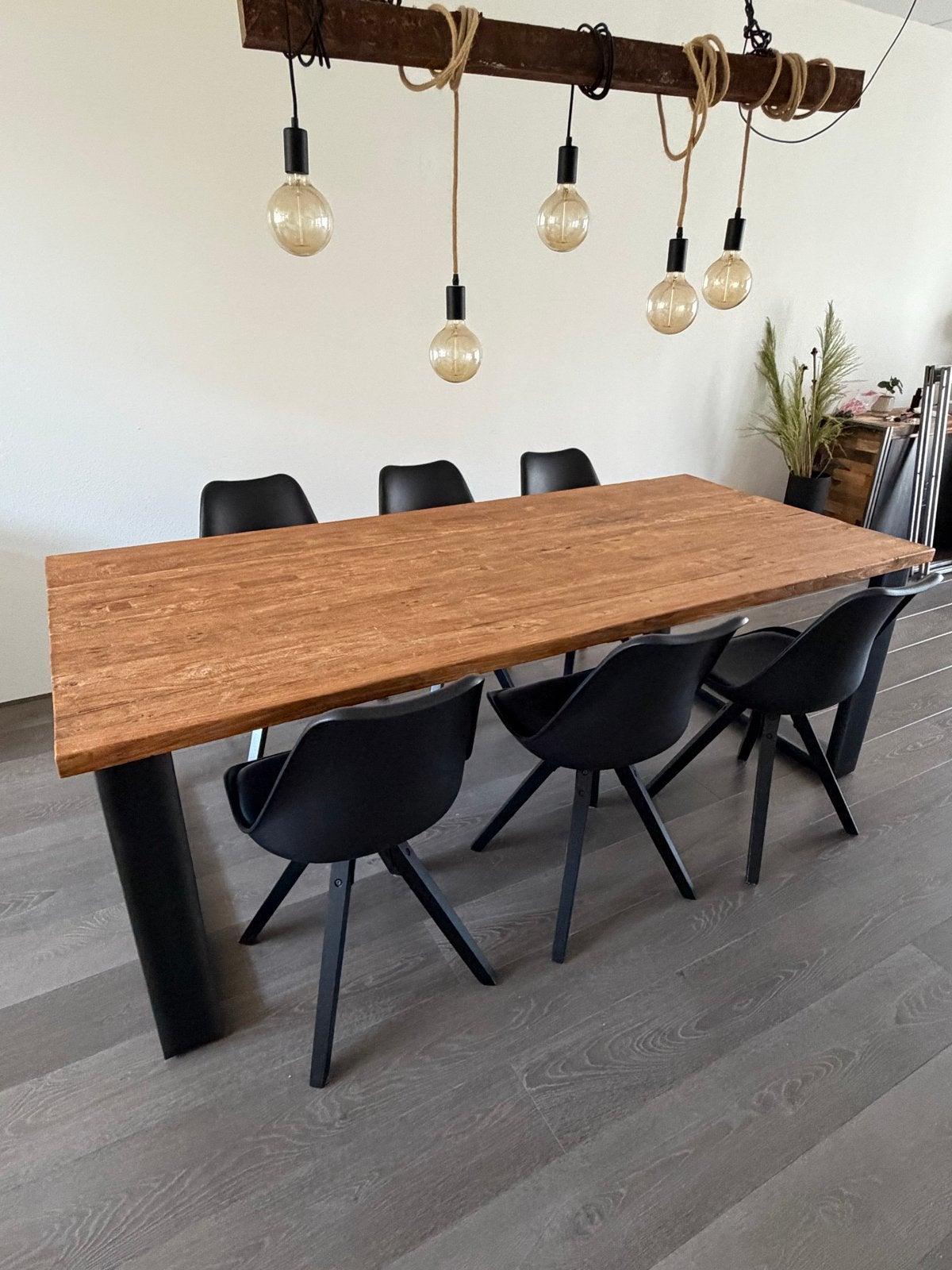 Houten eettafel met zwart onderstel - 220x100cm, Huis en Inrichting, Tafels | Eettafels, 100 tot 150 cm, 200 cm of meer, Ophalen of Verzenden
