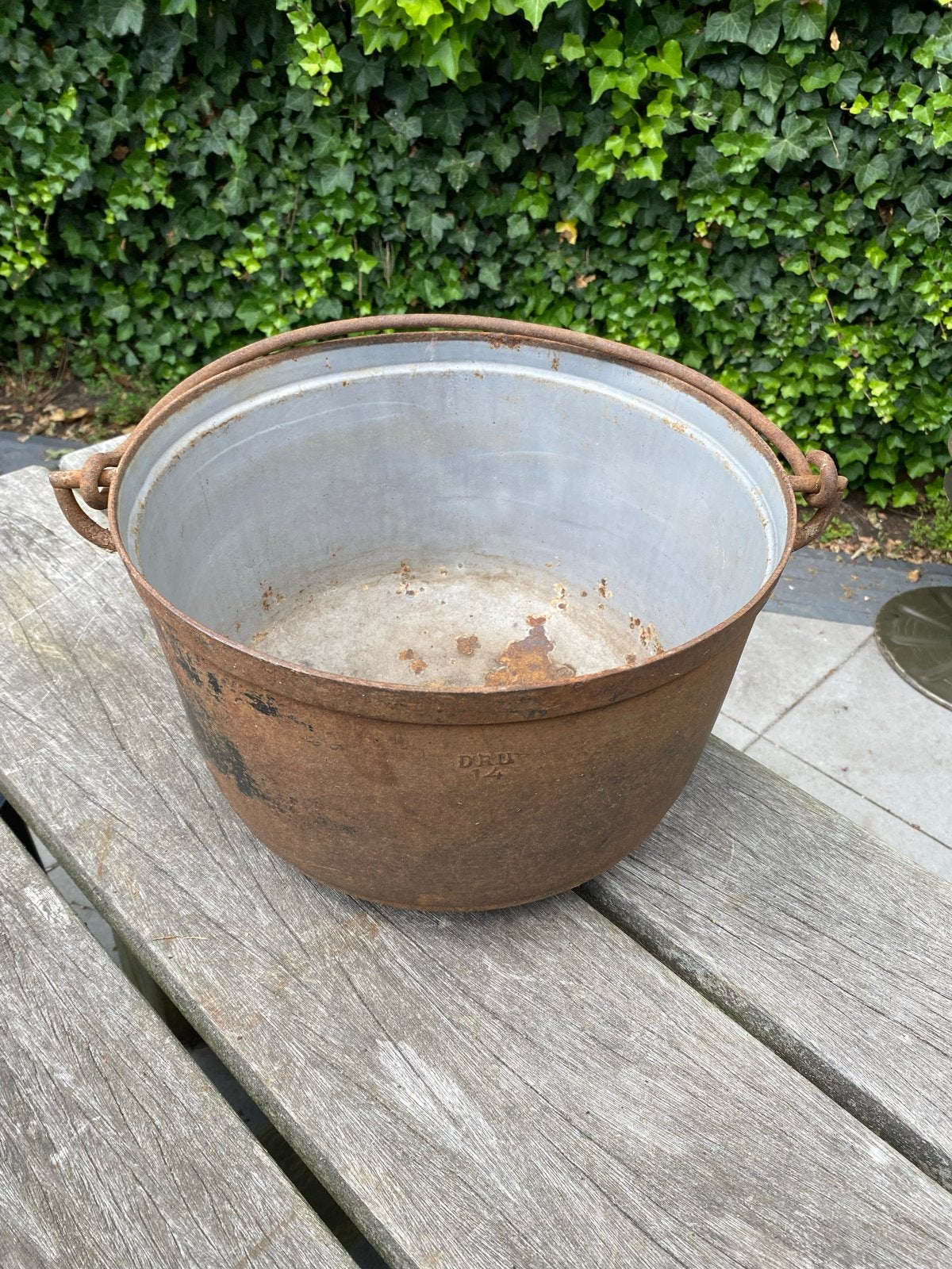 Gietijzeren DRU 14 kookpot - 36 cm diameter, Ophalen