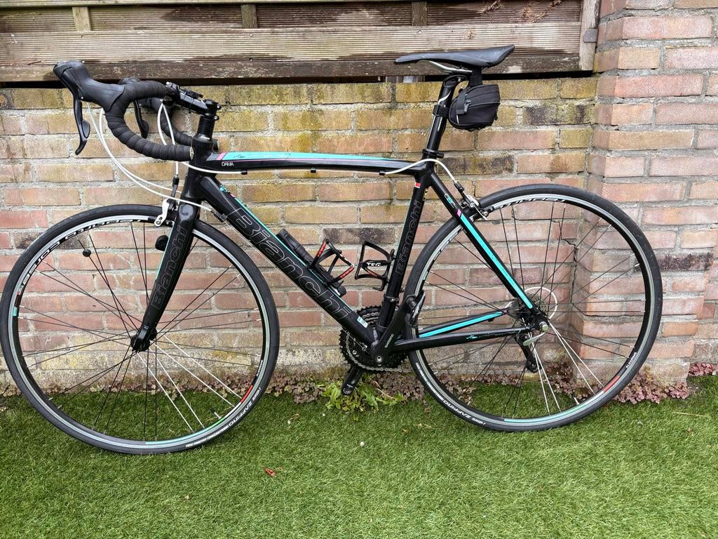 Bianchi Via Nirone Dames Racefiets Maat 55 + Accessoires, Meer dan 20 versnellingen, Ophalen, Overige merken, 53 tot 56 cm