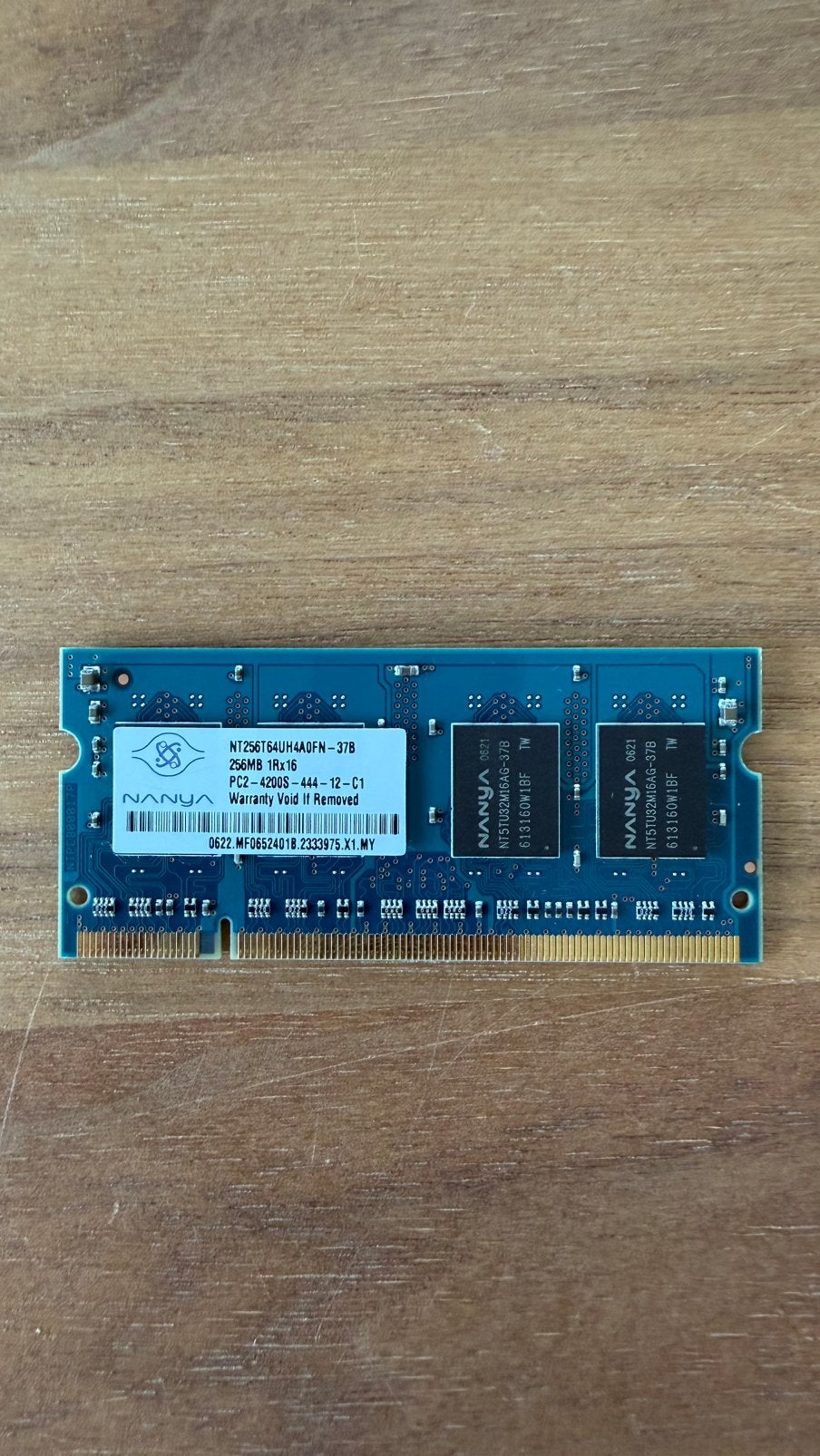 Nanya 256mb 1rx16 pc2 4200s 444 12 c1, Ophalen of Verzenden, DDR2, Laptop, Gebruikt