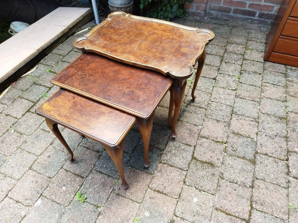 Bijzettafels notenhout set van 3, Huis en Inrichting, Tafels | Bijzettafels, Minder dan 55 cm, Gebruikt, Rond, Ophalen