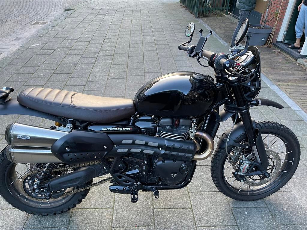 Triumph Scrambler 1200 xc custom black, 2 cilinders, Particulier, 1200 cc, Naked bike