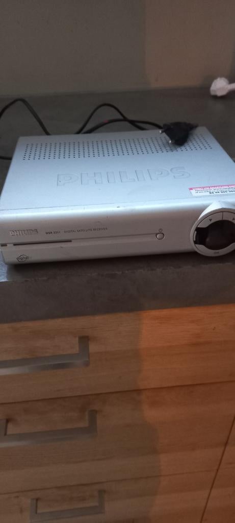 Philips DSR 2211 decoder, Ophalen of Verzenden, Gebruikt, Decoder