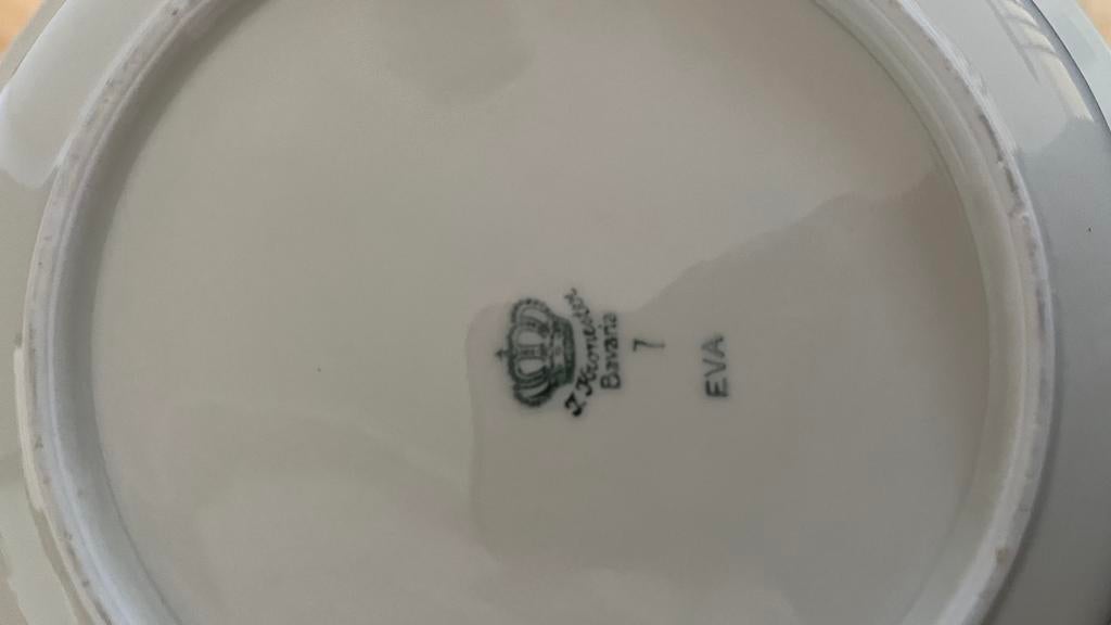 Prachtig vintage porseleinen servies van J Kronester Bavaria, Verzamelen, Ophalen, Zo goed als nieuw, Porselein