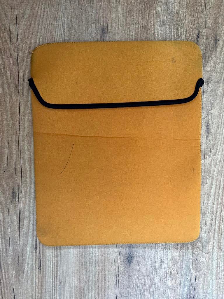 Goede laptop beschermhoes (39x32 cm), Ophalen of Verzenden, Zo goed als nieuw