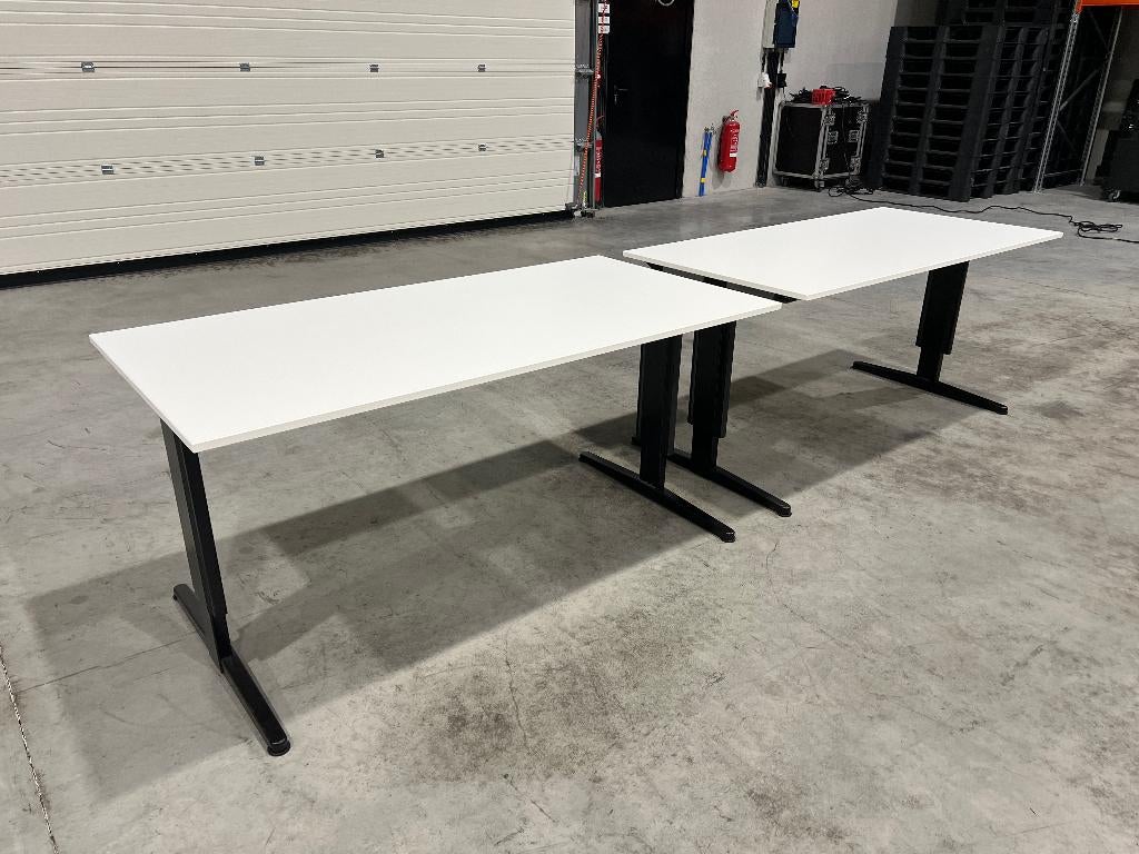 2 identieke tafels: 160 x 80 in hoogte verstelbaar, Ophalen, In hoogte verstelbaar, Gebruikt