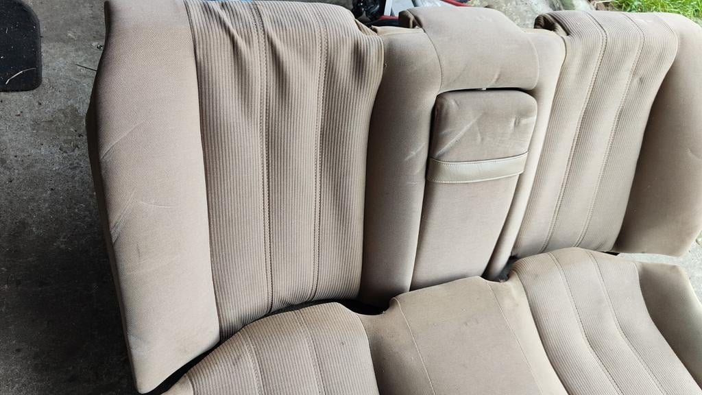 Achterbank beige BMW 5 serie E34, Auto-onderdelen, Interieur en Bekleding, Ophalen of Verzenden, Gebruikt, BMW