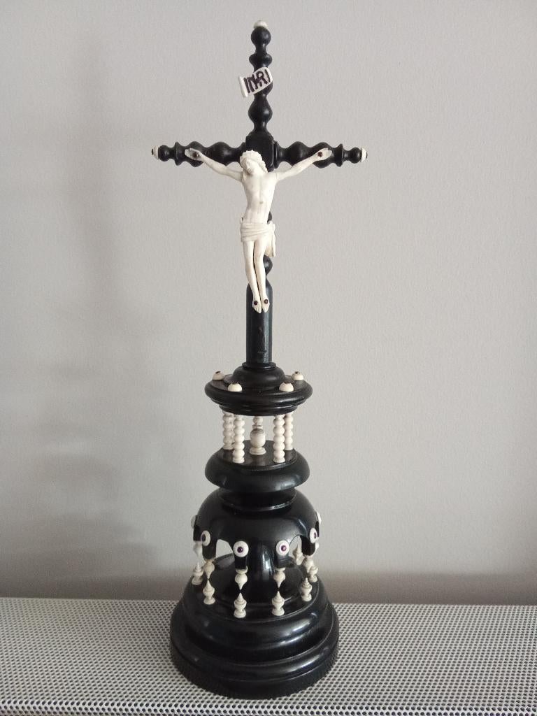 Antiek altaar  kapel gedraaide benen ornamenten, Ophalen of Verzenden, Gebruikt, Overige typen, Christendom | Katholiek