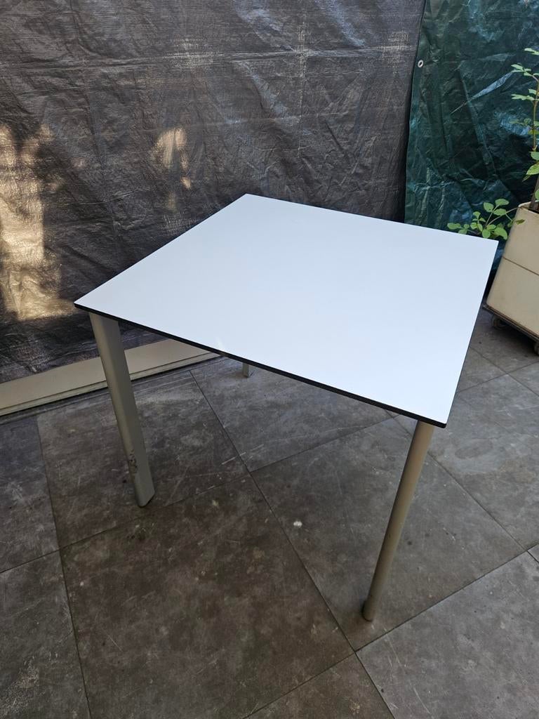 Stevige vierkante tafel bureau trespa 80x80cm, Ophalen, Gebruikt