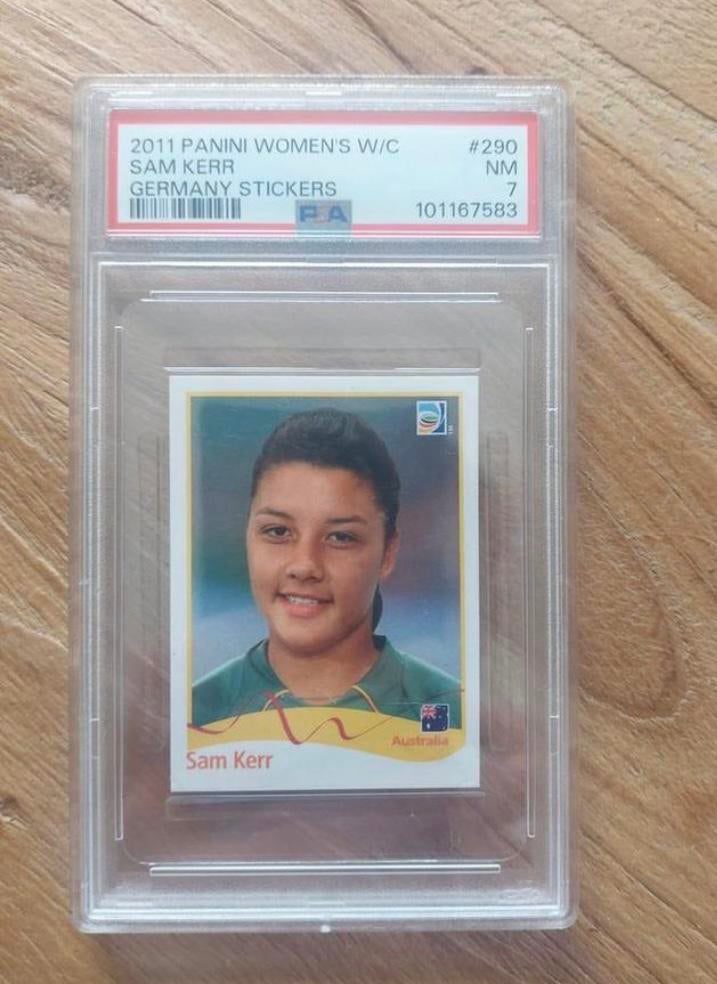 Sam Kerr Rookie 2011 Panini PSA 7, Hobby en Vrije tijd, Stickers en Plaatjes, Ophalen of Verzenden, Zo goed als nieuw, Plaatje