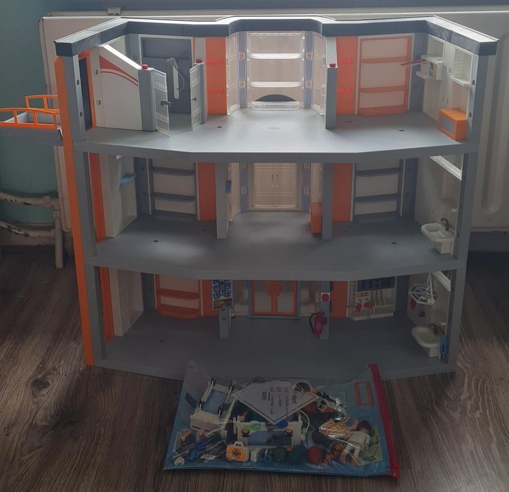 ziekenhuis 70190 9849 6554 6295, Kinderen en Baby's, Speelgoed | Playmobil, Ophalen of Verzenden, Zo goed als nieuw, Complete set