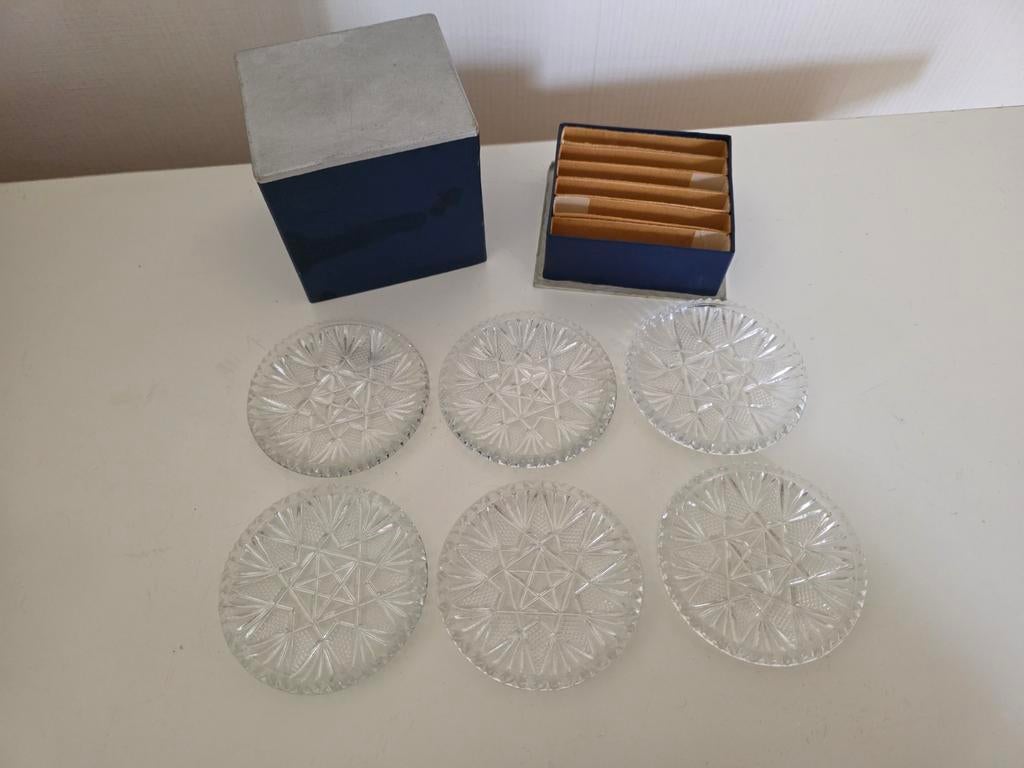 Vintage glazen onderzetters bonbonschaaltje schaaltjes glas, Huis en Inrichting, Woonaccessoires | Onderzetters, Glas of Kopje