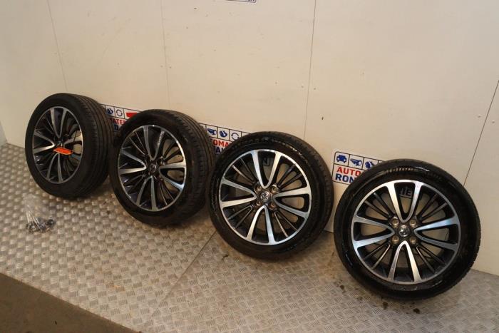 Sportvelgenset + banden van een Opel Crossland X (Crossland, 12 maanden garantie, Gebruikt, -, -