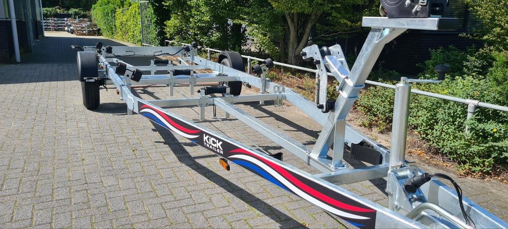 ACTIE!!  KiCK TENDER TRAILER GEREMD BUN-model, Watersport en Boten, Boottrailers, Ophalen, Minder dan 1500 kg, 6 tot 9 meter, Nieuw