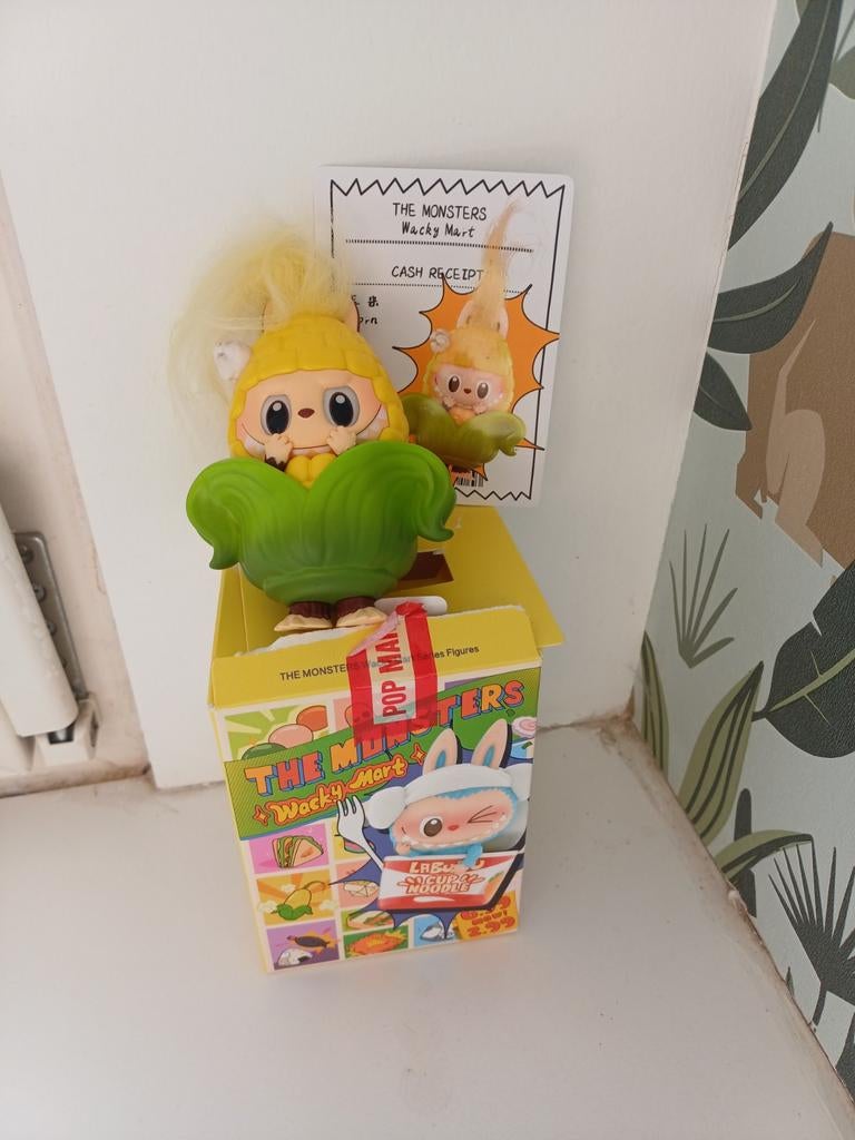 LABUBU The Monsters Wacky Mart Figuur, Ophalen of Verzenden, Zo goed als nieuw