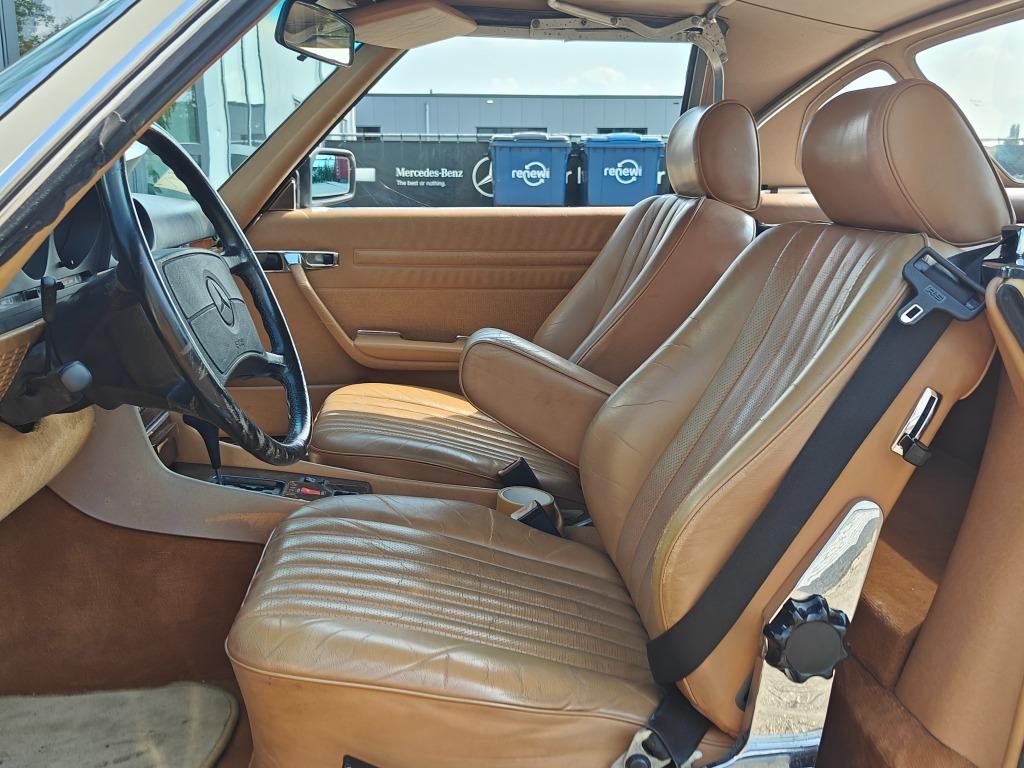 Mercedes-Benz 560 SL Cabrio, foto 11