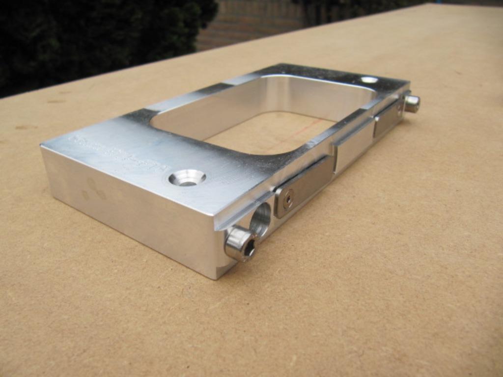 Set alu freesmal scharnieren set 4x 89x89 + rail -vernieuwd-, Doe-het-zelf en Verbouw, Gereedschap | Handgereedschap, Verzenden