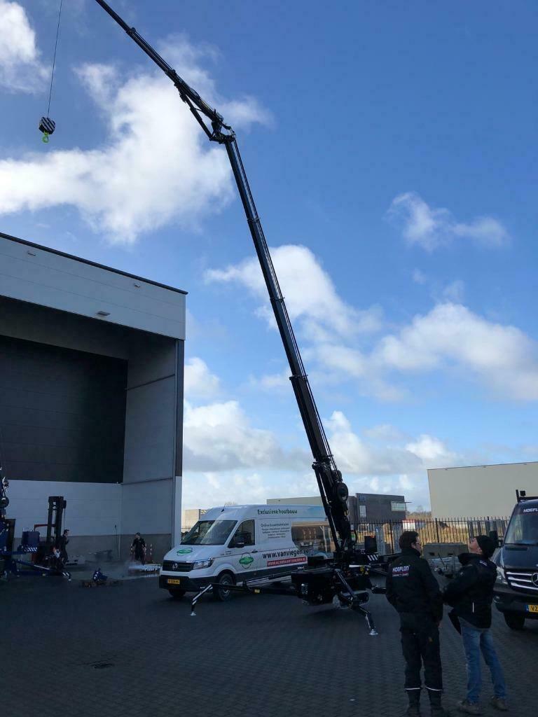 Hijskraan huren met machinist (compactkraan), Zakelijke goederen, Machines en Bouw | Kranen en Graafmachines, Ophalen of Verzenden