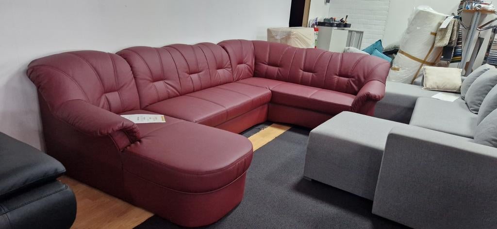 Nieuwe trendy Ubank rood lederlook bankstel hoekbank, 250 tot 300 cm, Kunststof, Hoekbank, Nieuw
