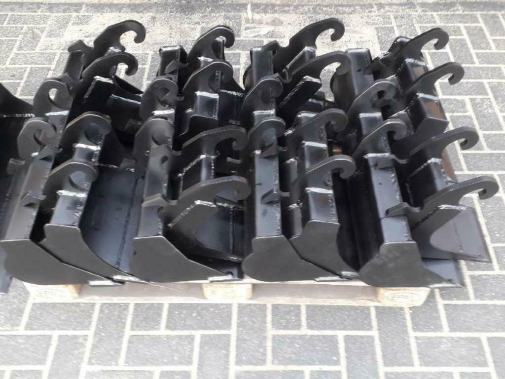 CW0 CW05 CW00  bakken ripper vlakraam puinbak hijsjip schuif, Zakelijke goederen, Machines en Bouw | Kranen en Graafmachines, Ophalen of Verzenden