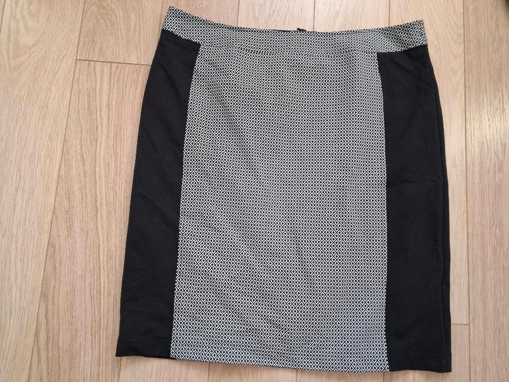 Prachtige rok van RABE maat 48 zwart-wit, Kleding | Dames, Rabe, Zwart, Maat 46/48 (XL) of groter, Ophalen of Verzenden
