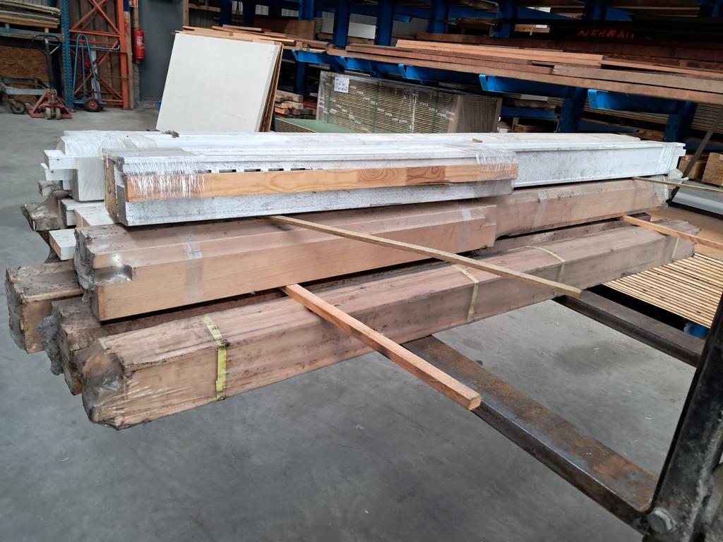 Partij  Binnendeurskozijn pakketten Opdek, Ophalen, Hout, 75 tot 150 cm, Deurkozijn