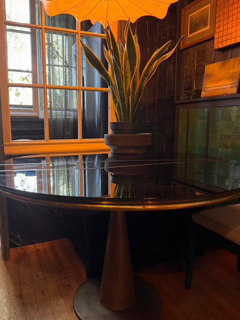 Tusquets Astrolabe 116 cm Iconisch Messing Onderstel tafel, Gebruikt, Italia minotti flexform edra knoll vitra mangiarotti, Rond