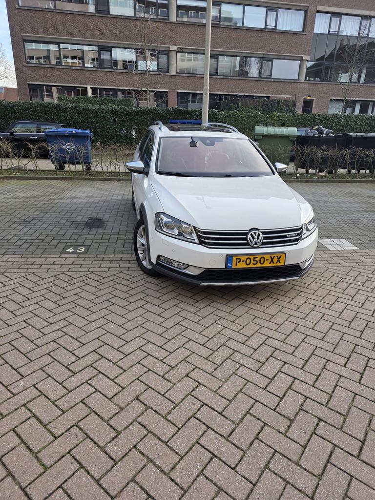 Volkswagen Passat 2.0 TSI 155KW Variant 4MOTION 2013 Wit, Auto's, Volkswagen, Automaat, Lane Keeping Assist, 4 cilinders, Wit