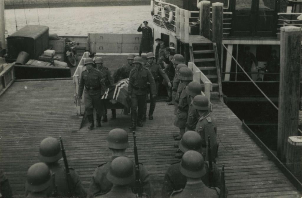 Harlingen, Foto, Ophalen of Verzenden, Zo goed als nieuw, 1940 tot 1960