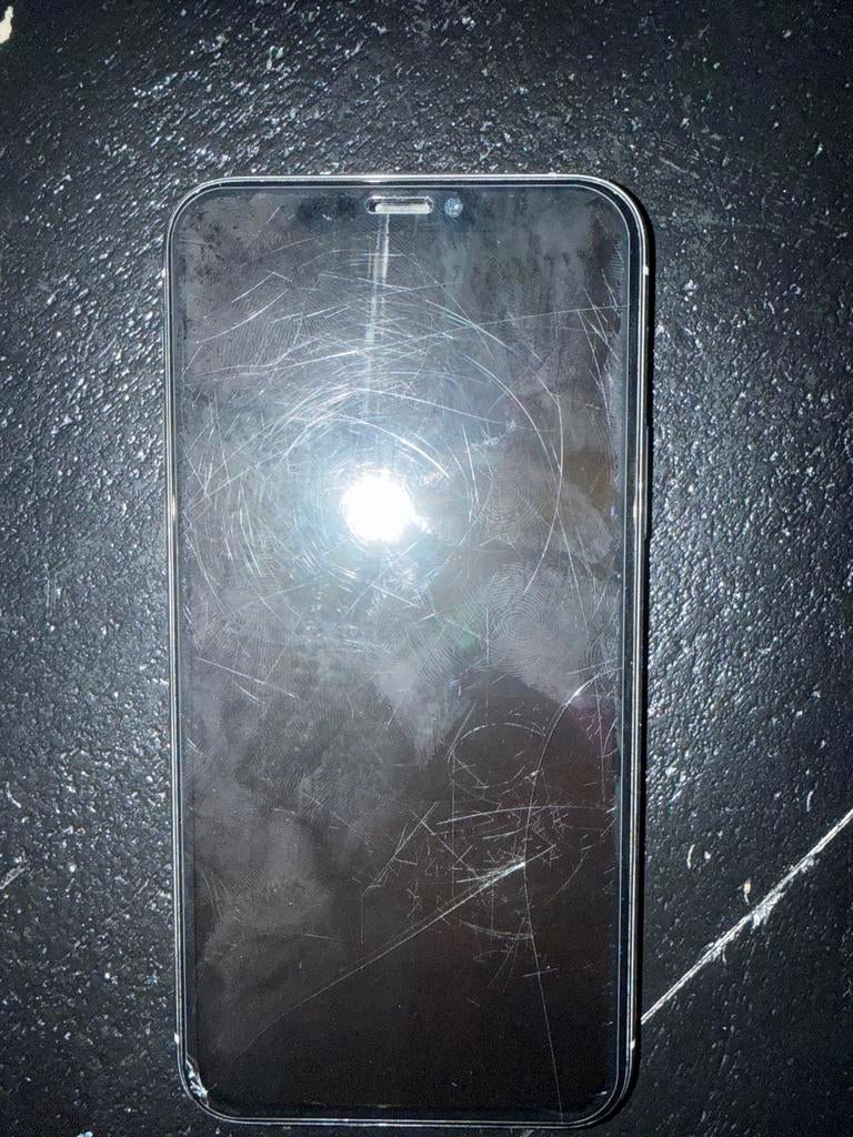 Defecte iPhone 11 Pro - 64GB - Zonder lader, Telecommunicatie, Mobiele telefoons | Apple iPhone, Ophalen of Verzenden, Niet werkend
