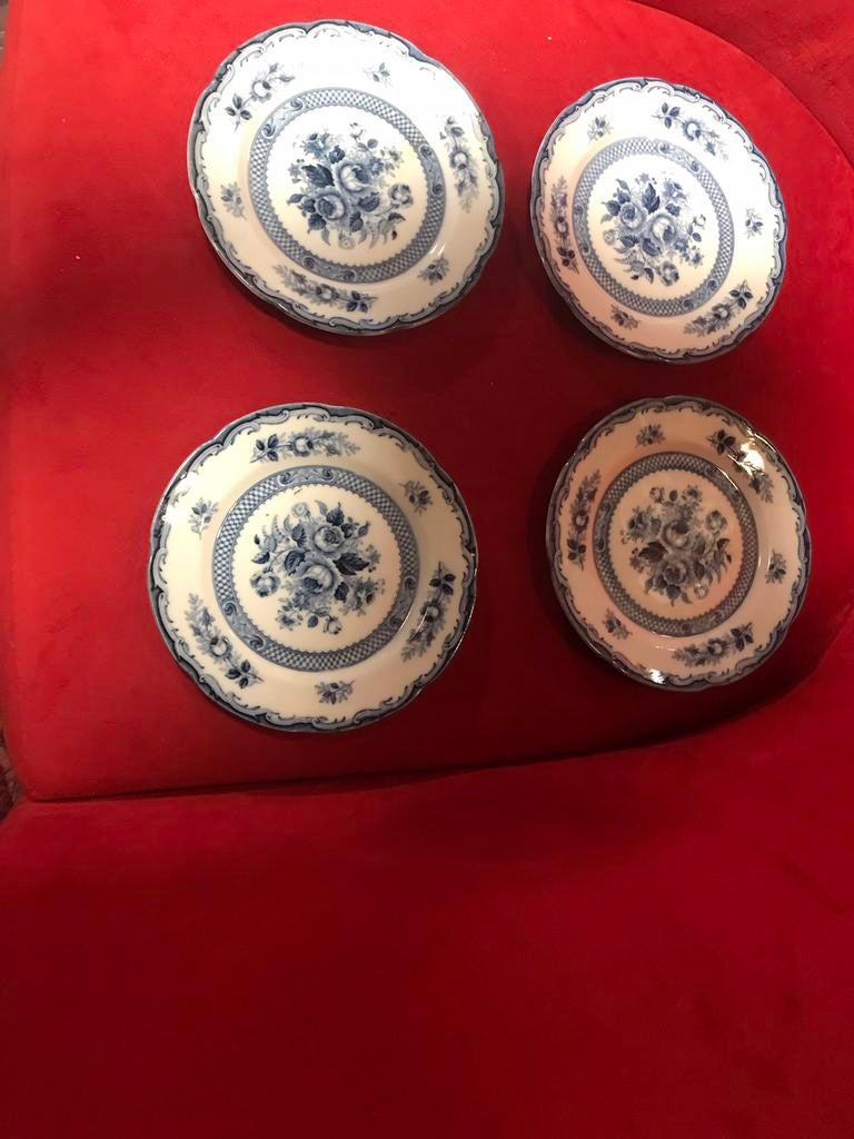 Blue Rose,Fine China,4 schotels,doorsnee 17 cm, Antiek en Kunst, Antiek | Servies los, Ophalen of Verzenden