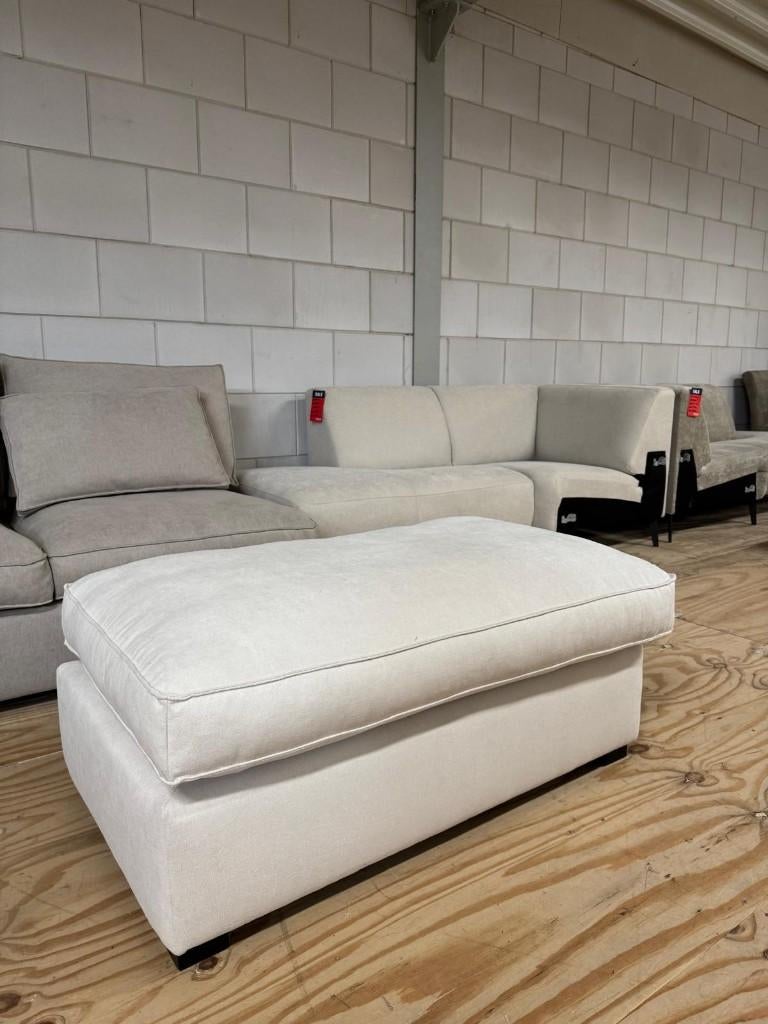 Hocker Annabelle l Whoon l Room108 l van €449,- voor €139,-, Ophalen, 75 tot 100 cm, Zo goed als nieuw, Stof