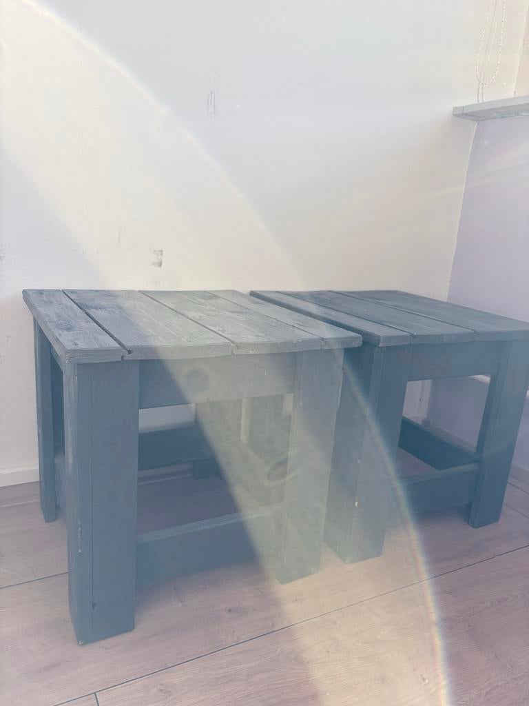 Set van 2 houten krukjes / bijzettafels, Ophalen, Gebruikt, Hout