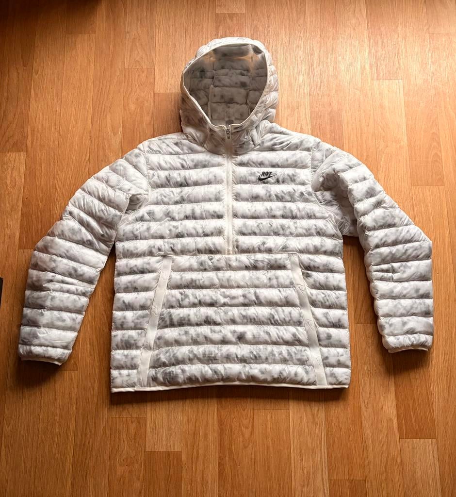 Nike Marble Insulation Puffer Jacket Maat M, Kleding | Heren, Jassen | Winter, Gedragen, Maat 48/50 (M), Grijs, Ophalen of Verzenden