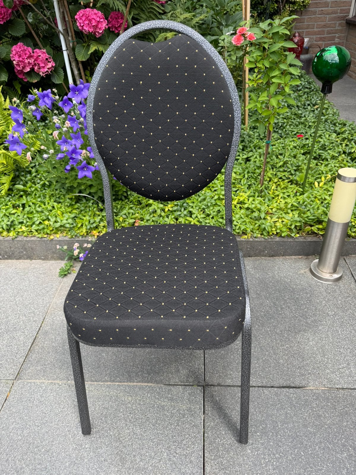 8 🔴 Bolero Stapelbare stoelen Z.G.A.N., Ophalen, Overige kleuren, Zo goed als nieuw, Stof