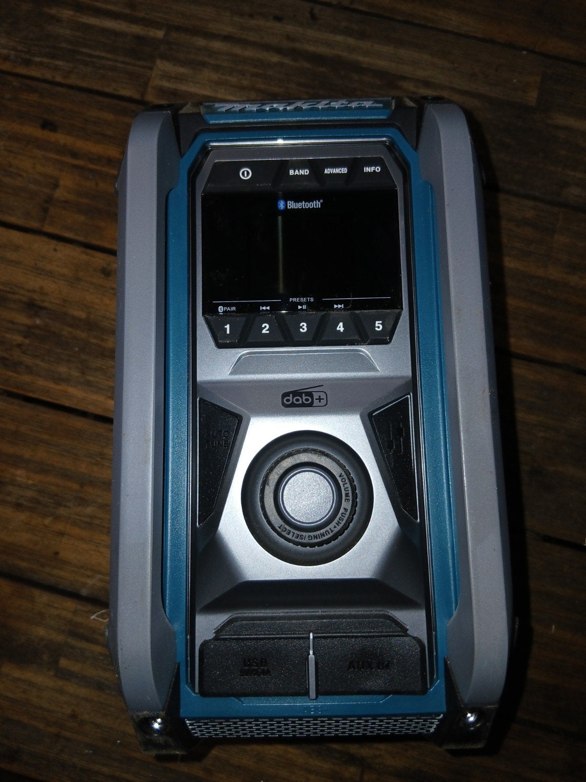 Makita MR007G ZGAN Bouwradio DAB+ Bluetooth, Audio, Tv en Foto, Ophalen of Verzenden