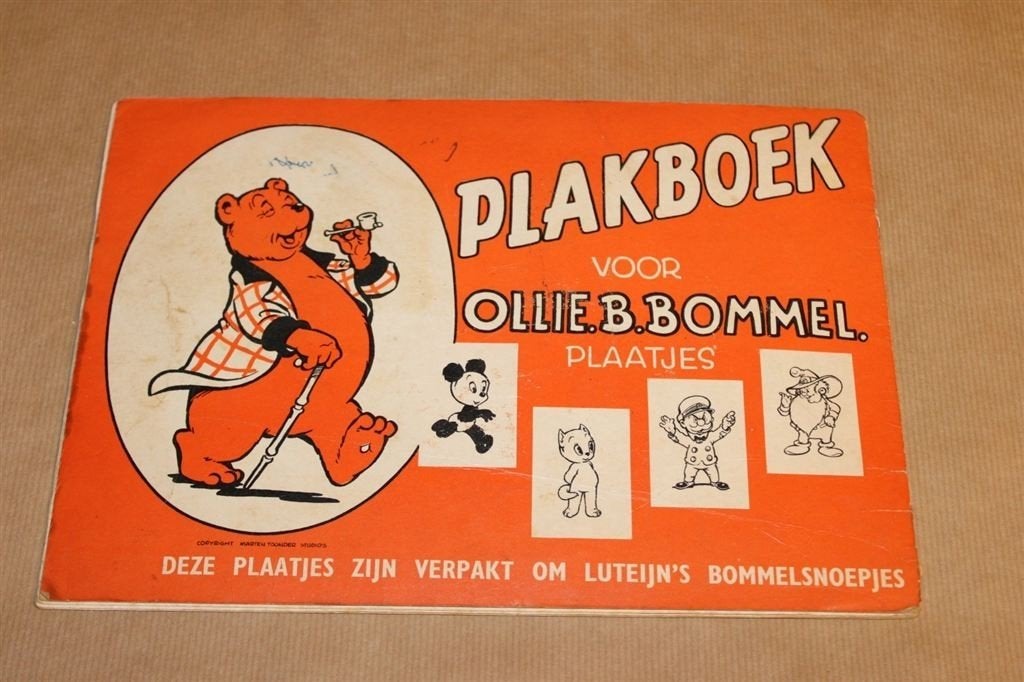 Plakboek voor Ollie B.Bommel plaatjes - Luteijn - 1964, Eén stripboek, Ophalen of Verzenden, Gelezen