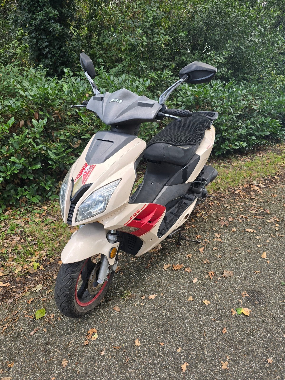 BTC F22 beige, Fietsen en Brommers, Ophalen, Gebruikt, Benzine, Overige merken